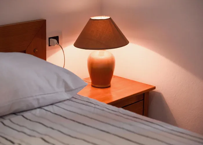 Domatio Melissa Summer *